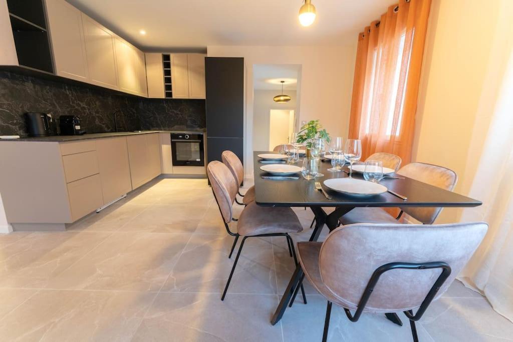 Avec 2 Jacuzzi Balneo, Parking Apartment Nice
